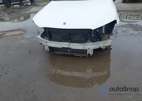 2024 Mercedes-Benz Glc 300 Suv z USA, uszkodzony, nr VIN W1NKM4GBXRF209387